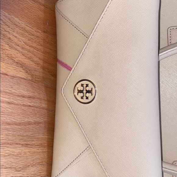 Tory Burch Hand bag & wristlet - Picture 3 of 3